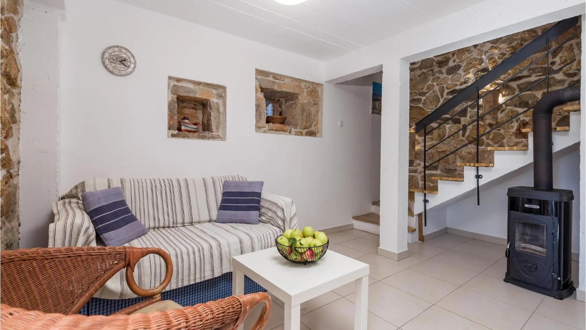 Pet Friendly Home In Brzac With Wifi 0*,